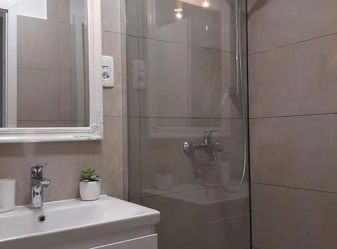 Violet Lejlighed Vis